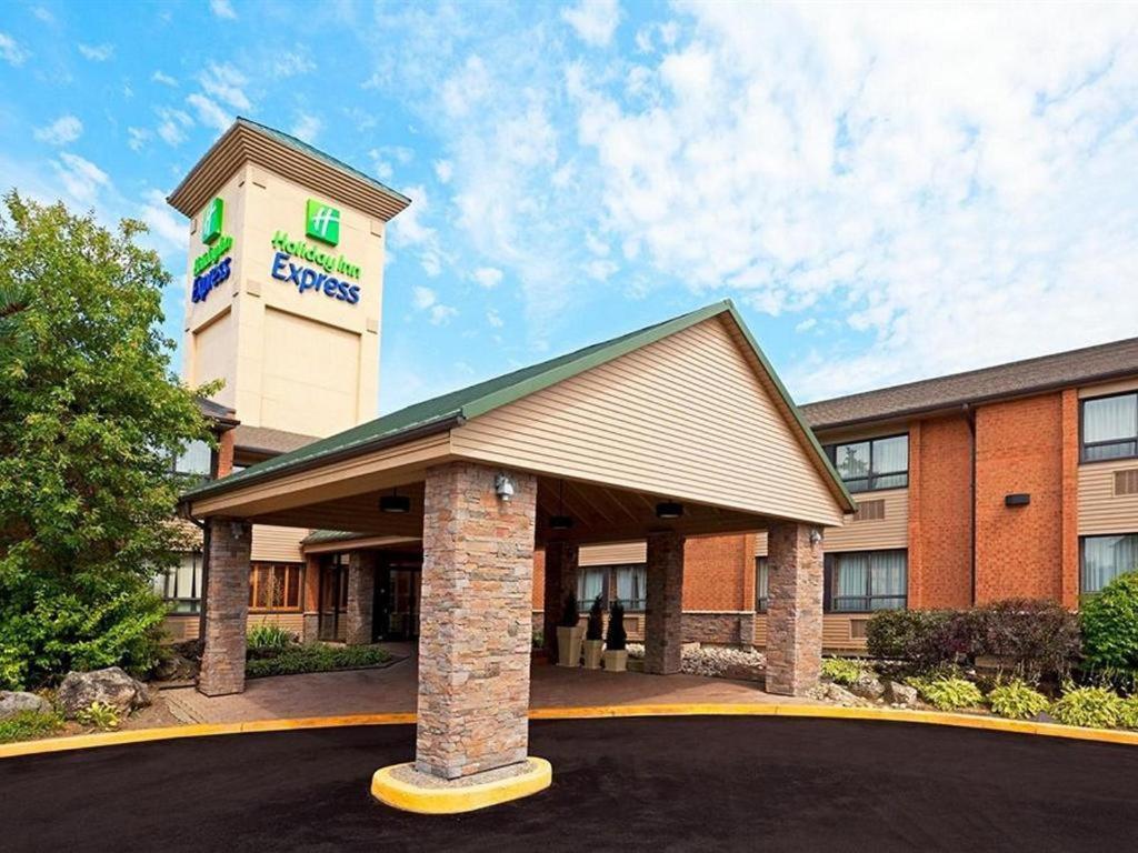 Holiday Inn Express Toronto East - Scarborough By Ihg Esterno foto