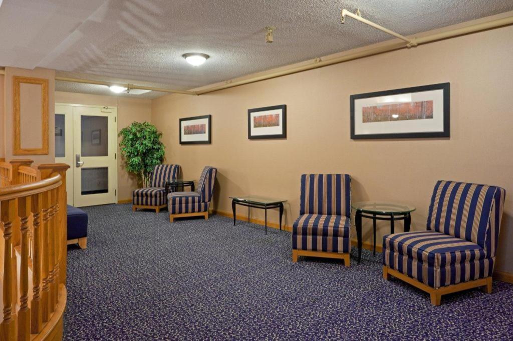 Holiday Inn Express Toronto East - Scarborough By Ihg Esterno foto