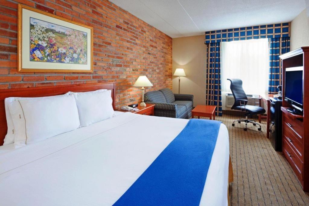 Holiday Inn Express Toronto East - Scarborough By Ihg Esterno foto